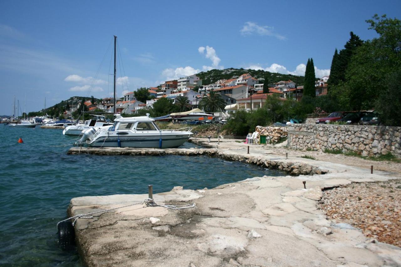 Apartments By The Sea Tisno, Murter - 5141 Eksteriør billede